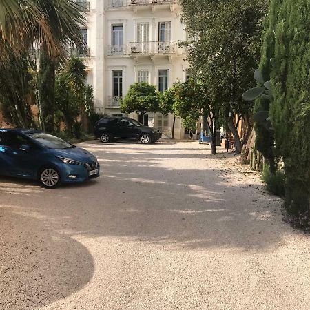 Aux Iles D'Or Lägenhet Hyères Exteriör bild