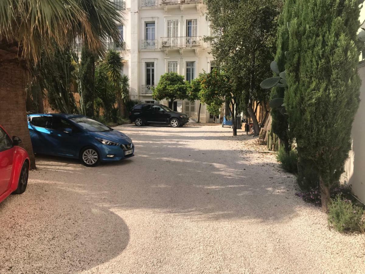 Aux Iles D'Or Lägenhet Hyères Exteriör bild